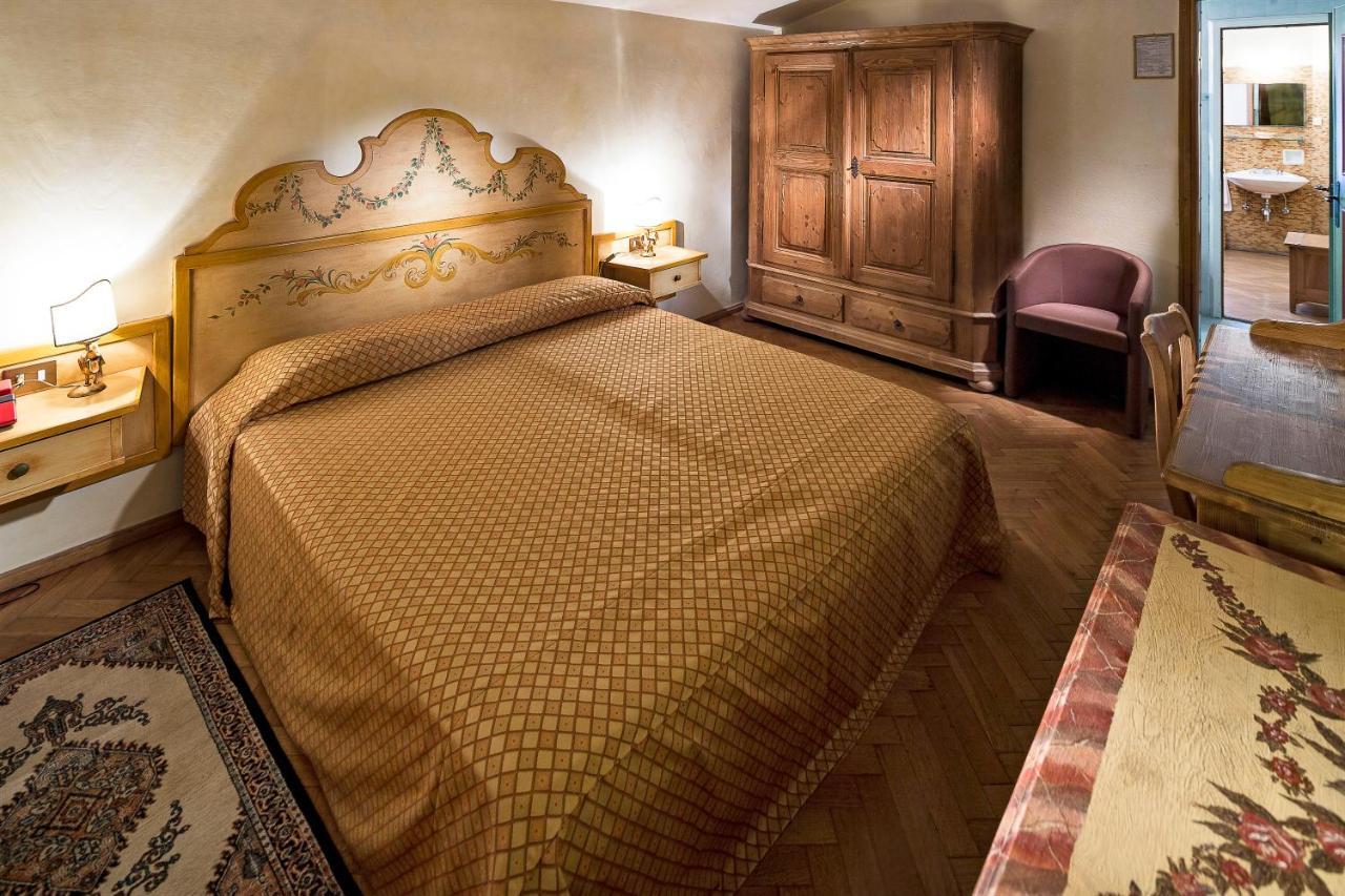 Hotel Corona Cortina dʼAmpezzo Extérieur photo