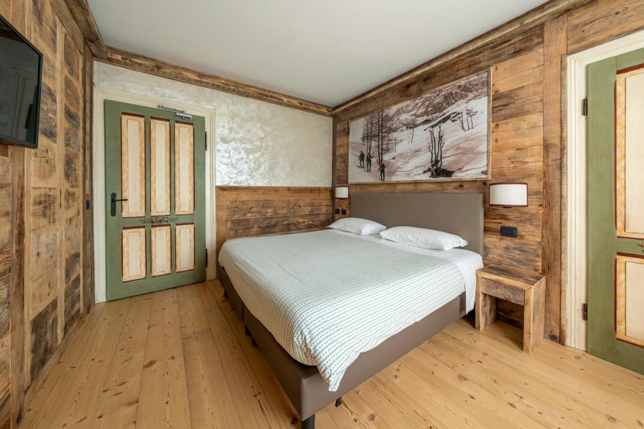 Hotel Corona Cortina dʼAmpezzo Extérieur photo